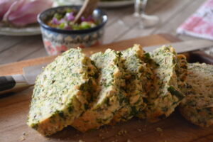 Brandnetelsoep met daslookbrood